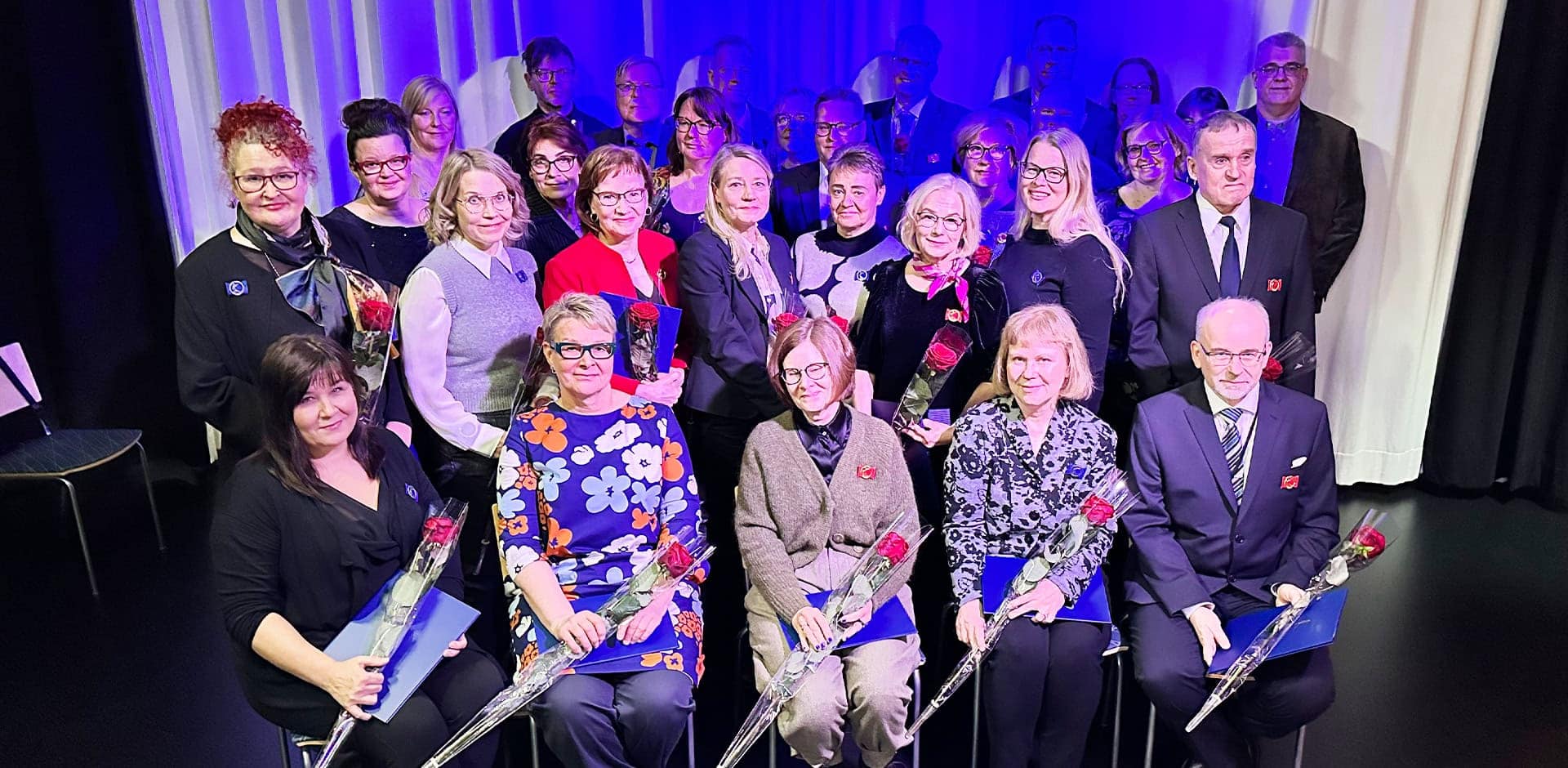 Luksian ansiomerkkien saajat vuonna 2023, ryhmäkuva.