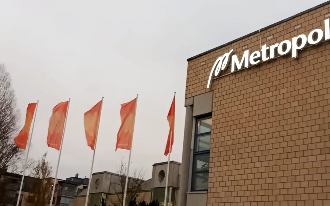 Luksian opot vierailulla