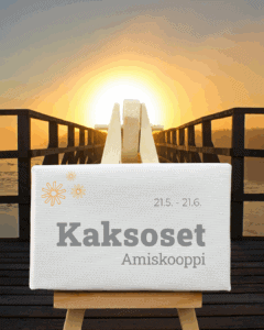 Kaksoset festivaaliasiasta kesäaamu, siluetti auringon noustessa.